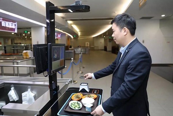 對(duì)于南京餐飲企業(yè)該如何選擇智能食堂系統(tǒng)？